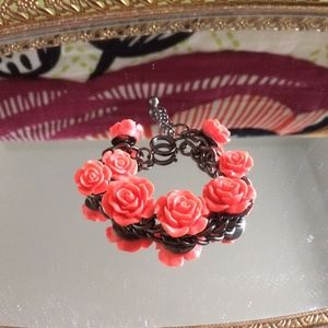Rosebud bracellet